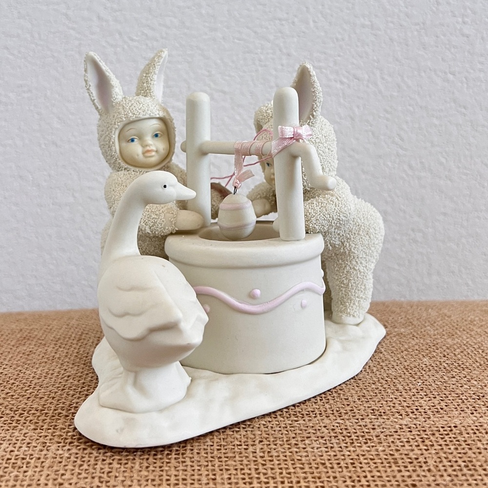 Vintage Department 56 Snowbunnies Wishing You A Happy Easter Figurine 6"…